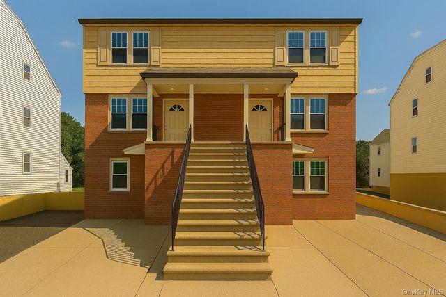  3 BR,  2.00 BTH &nbsp;Colonial style home in Yonkers