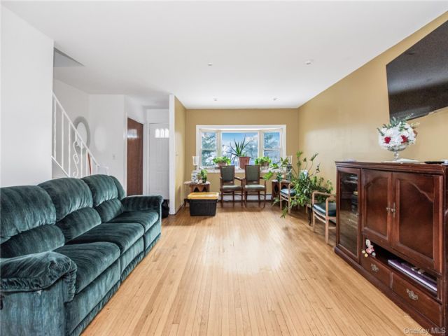 [Yonkers Real Estate, listing number 7248563]
