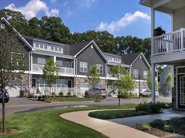 [Selden Real Estate, listing number 7248605]