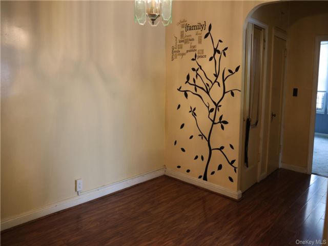  2 BR,  1.00 BTH &nbsp;Traditional style home in Canarsie