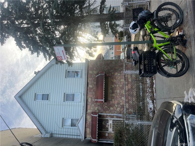 [Wakefield Real Estate, listing number 7248840]