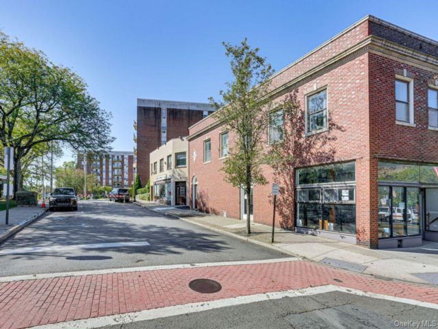 [Suffern Real Estate, listing number 7248841]