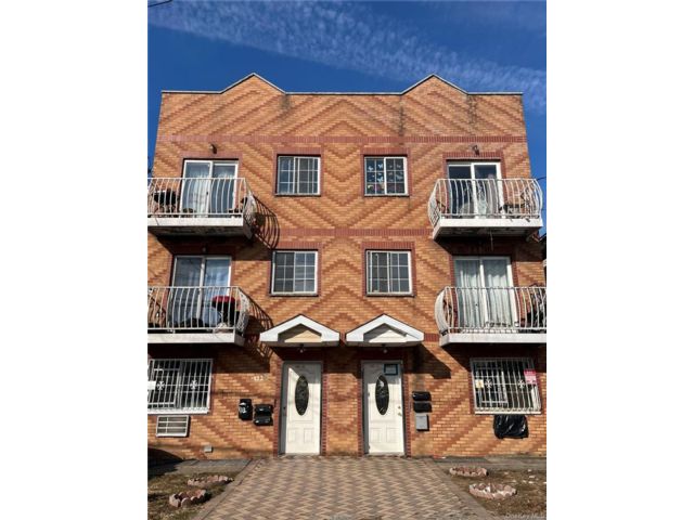  2 BR,  2.00 BTH &nbsp;House style home in Richmond Hill