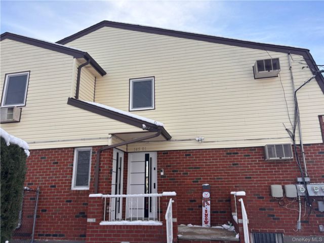  3 BR,  2.00 BTH &nbsp;A-frame style home in Springfield Gardens