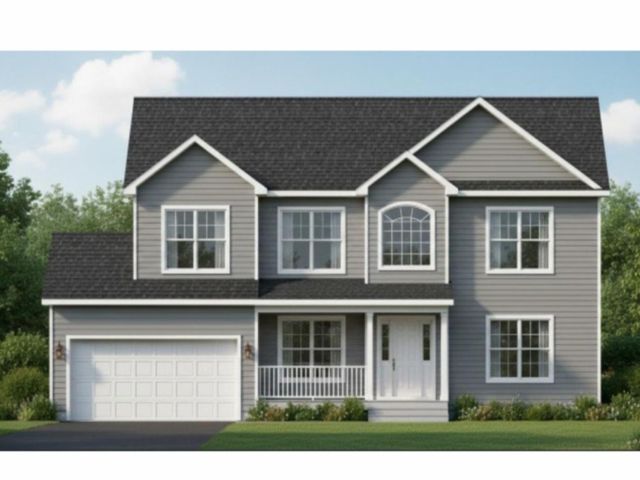  9 BR,  3.00 BTH &nbsp;Colonial style home in Holbrook