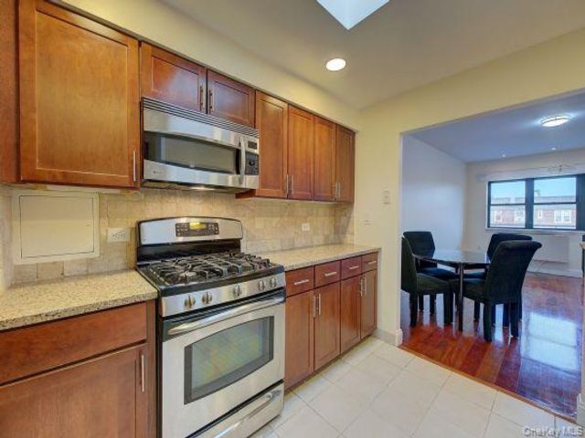  2 BR,  2.00 BTH &nbsp;Other style home in Briarwood