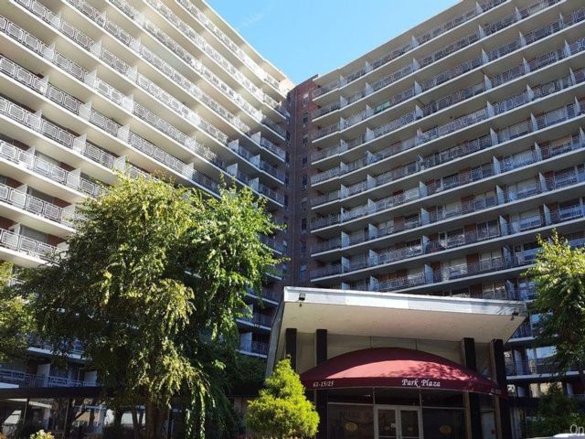  2 BR,  2.00 BTH &nbsp;Other style home in Rego Park