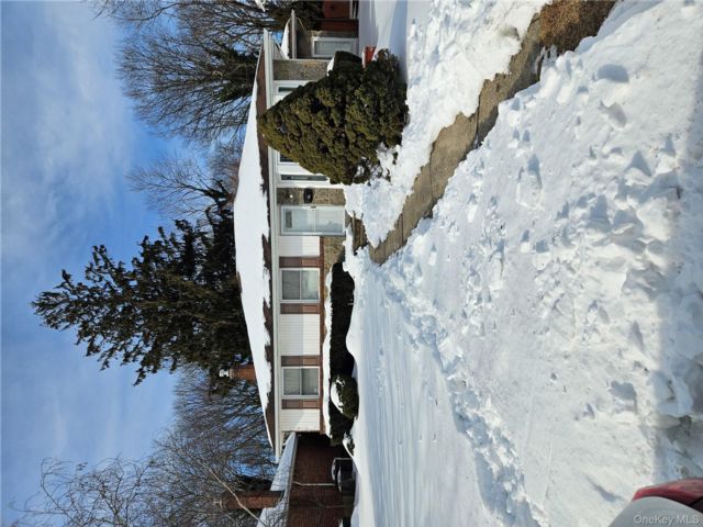  4 BR,  2.00 BTH &nbsp;Exp ranch style home in Syosset