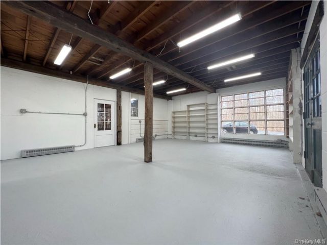 Studio,  0.00 BTH &nbsp;Commercial style home in Montgomery