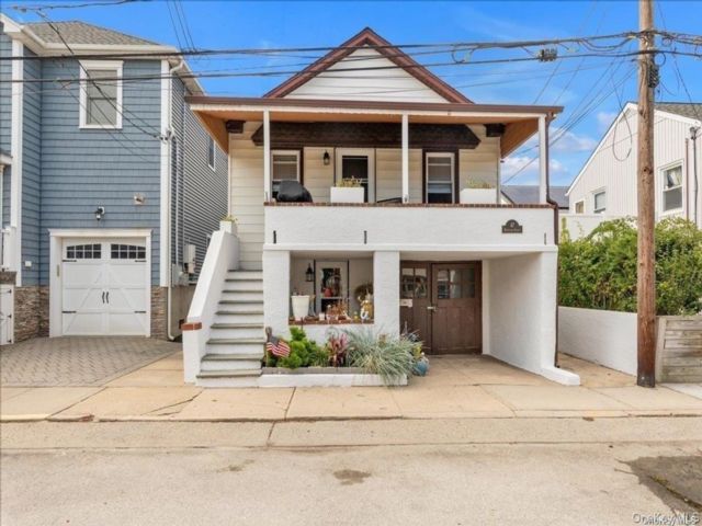  3 BR,  1.00 BTH &nbsp;Hi ranch style home in East Atlantic Beach