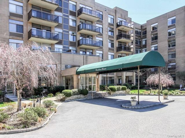  1 BR,  1.00 BTH &nbsp;Other style home in Larchmont