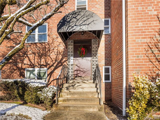  1 BR,  1.00 BTH &nbsp;Garden style home in New Rochelle