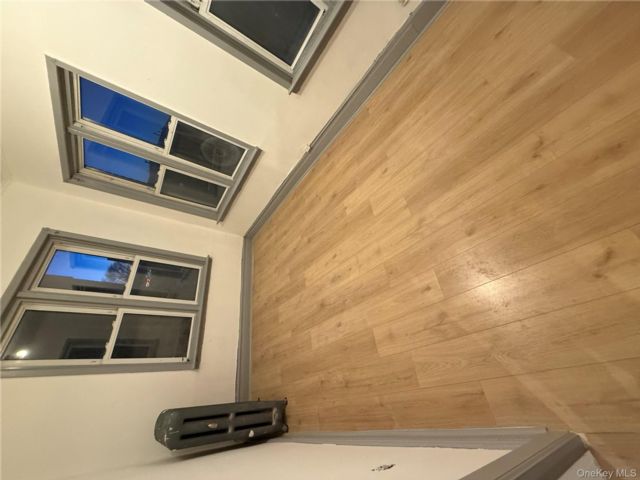  2 BR,  1.00 BTH &nbsp;Contemporary style home in Parkchester
