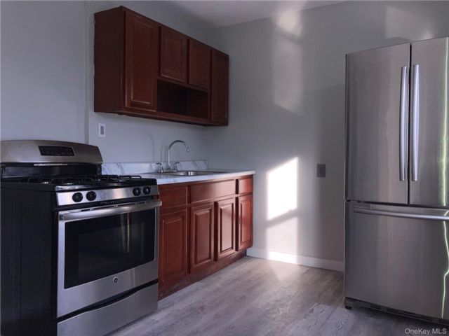  1 BR,  1.00 BTH &nbsp;Colonial style home in Ozone Park