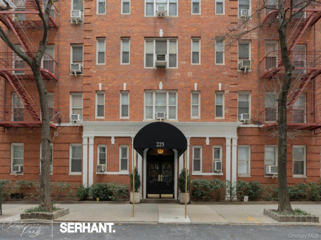  2 BR,  1.00 BTH &nbsp;Other style home in New York (manhattan)