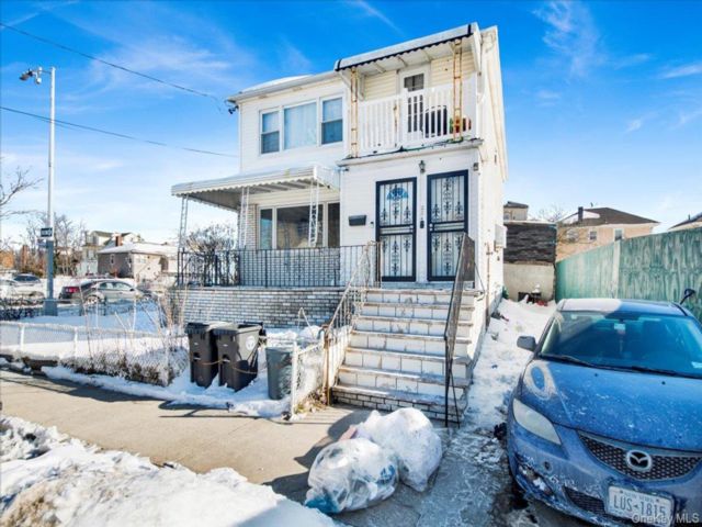 Studio,  0.00 BTH &nbsp;House style home in Far Rockaway