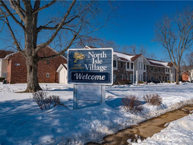 [Coram Real Estate, listing number 7250647]