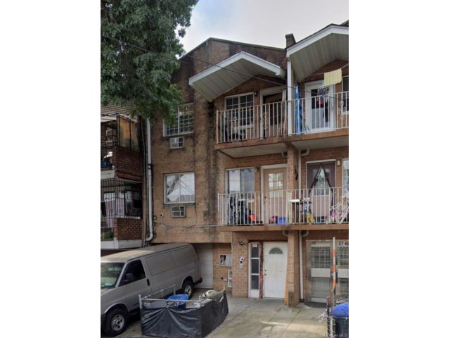 [Corona Real Estate, listing number 7250982]