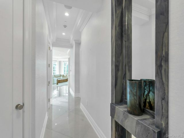  3 BR,  3.00 BTH &nbsp;Other style home in North Hills