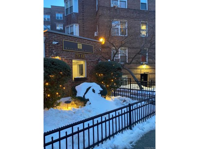 Studio,  0.00 BTH &nbsp;House style home in Jackson Heights