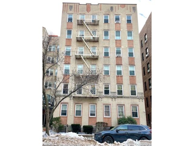  1 BR,  1.00 BTH &nbsp;Other style home in Sunnyside