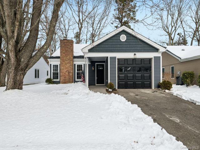  2 BR,  2.00 BTH &nbsp;Other style home in Ridge