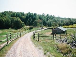  7 BR,  4.00 BTH &nbsp;Hi ranch style home in Bethel