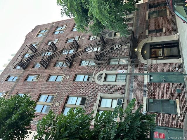 Studio,  0.00 BTH &nbsp;House style home in Fordham