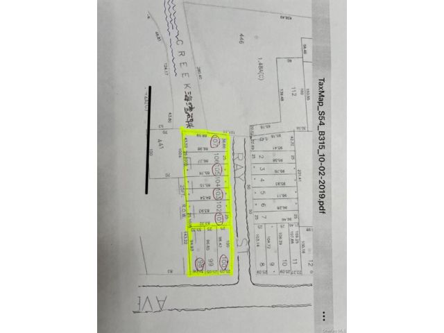 Lot <b>Size:</b>  &nbsp;House style home in Freeport
