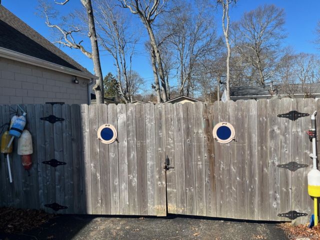 Studio,  0.00 BTH &nbsp;House style home in Shirley