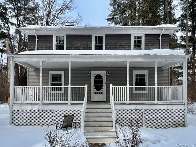  3 BR,  2.00 BTH &nbsp;Colonial style home in Cortlandt Manor