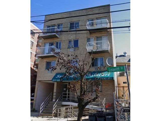  2 BR,  2.00 BTH &nbsp;Other style home in Flushing