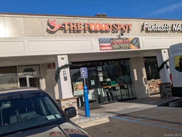 Studio,  0.00 BTH &nbsp;House style home in Huntington