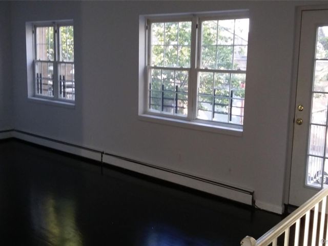 [Ozone Park Real Estate, listing number 7251978]