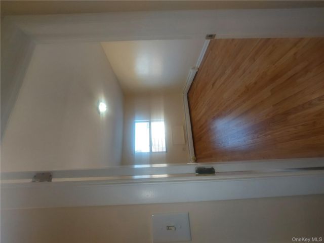 [PHOTO]