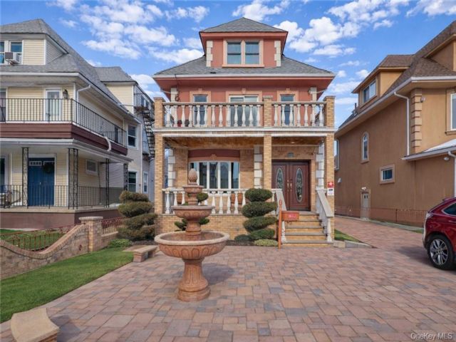 Studio,  0.00 BTH &nbsp;Other style home in Dyker Heights