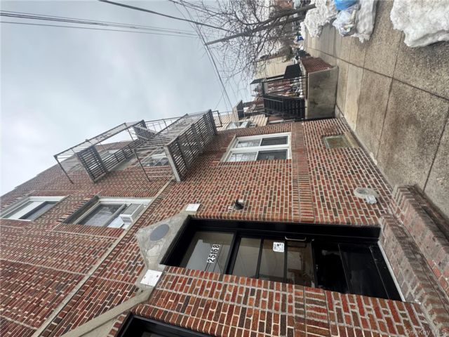 Studio,  0.00 BTH &nbsp;House style home in Astoria