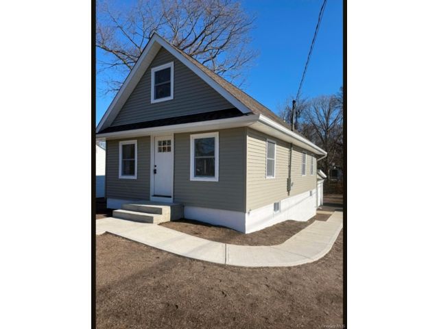 [Centereach Real Estate, listing number 7252510]