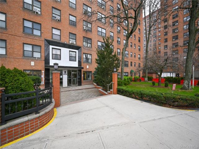  2 BR,  1.00 BTH &nbsp;Other style home in Rego Park