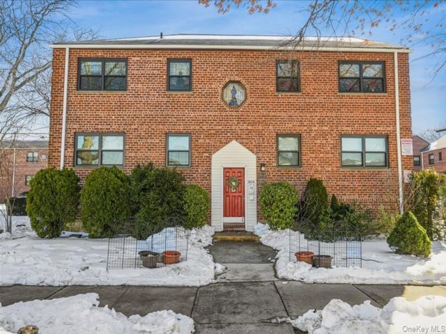 [Howard Beach Real Estate, listing number 7252943]