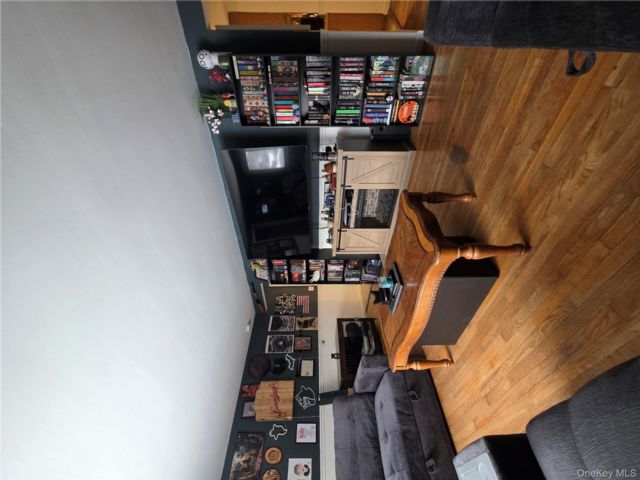  2 BR,  1.00 BTH &nbsp;Condo style home in Newburgh