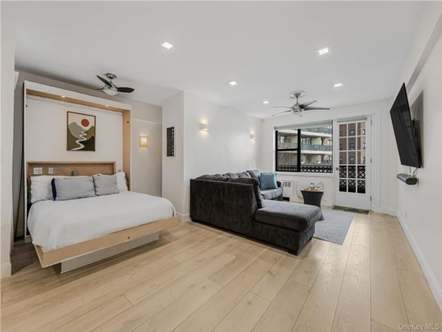 Studio,  1.00 BTH &nbsp;Other style home in New Rochelle