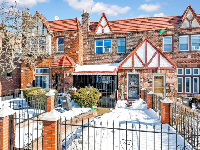  3 BR,  3.00 BTH &nbsp;Tudor style home in Queens Village