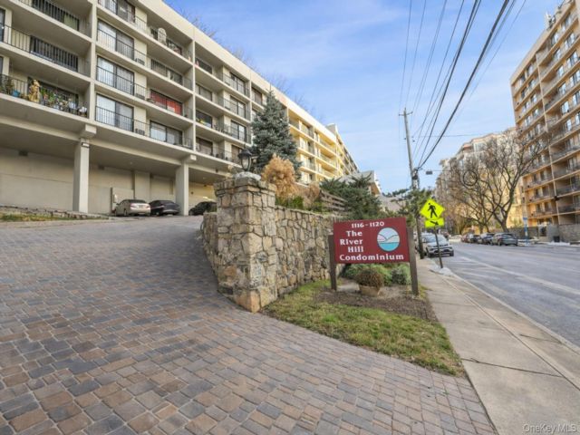 [Yonkers Real Estate, listing number 7253673]