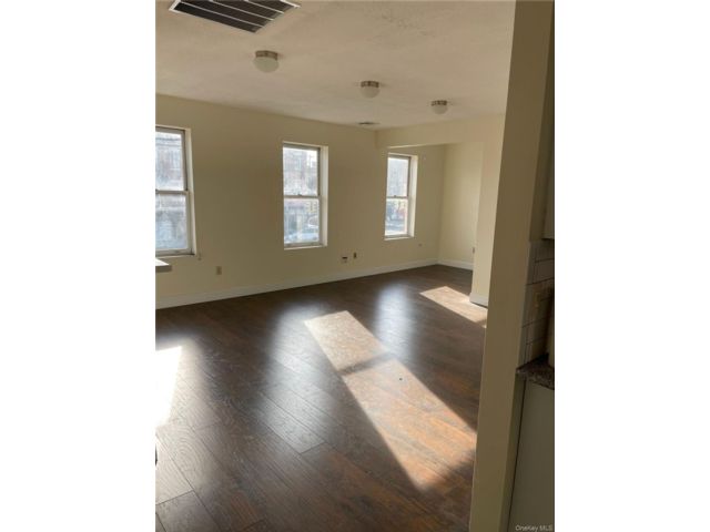 Studio,  0.00 BTH &nbsp;House style home in Newburgh