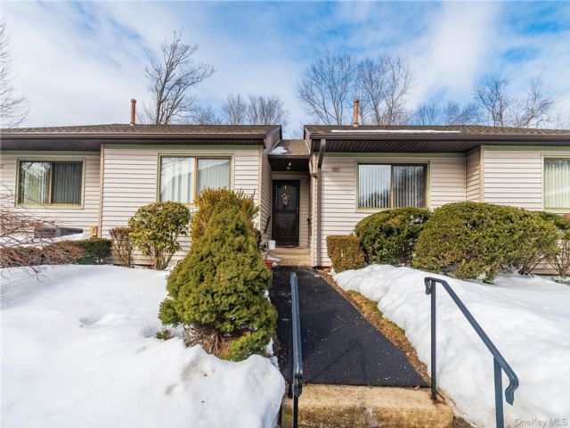 [Yorktown Heights Real Estate, listing number 7254000]