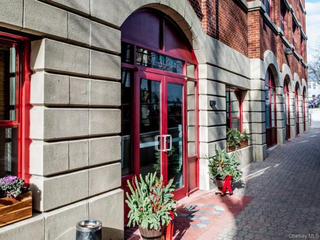 Studio,  0.00 BTH &nbsp;House style home in Riverhead