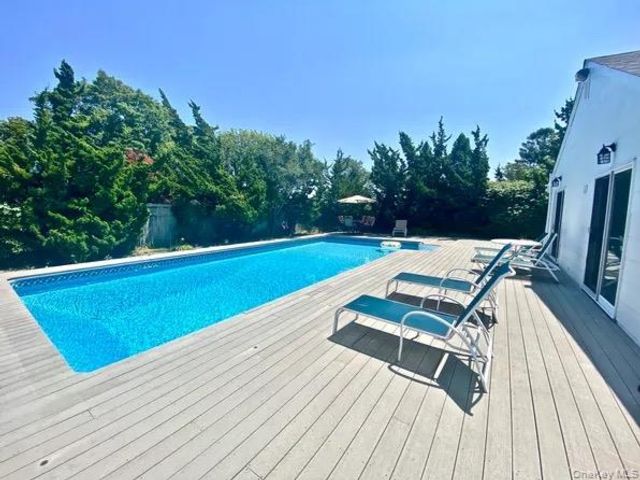  2 BR,  1.00 BTH &nbsp;Cottage style home in Southampton