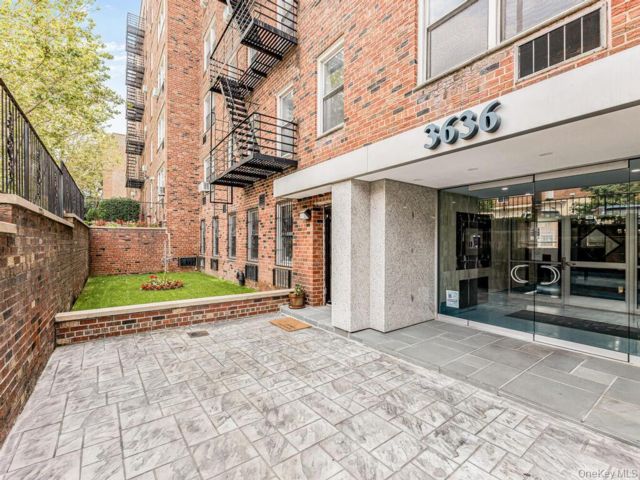 [Kingsbridge Real Estate, listing number 7254066]