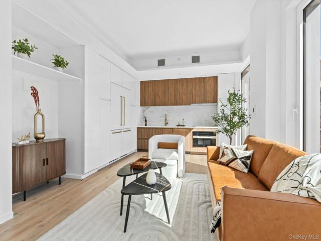  2 BR,  2.00 BTH &nbsp;Condo style home in New York (manhattan)